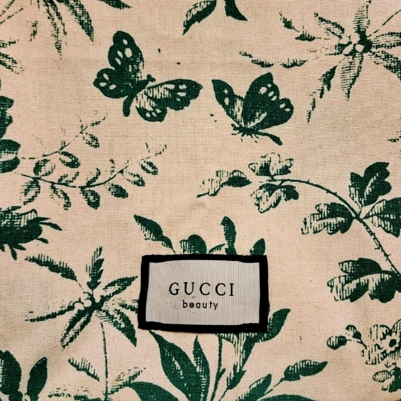🦋🍃Gucci Floral Beauty Tote - Canvas New - Picture 3 of 4